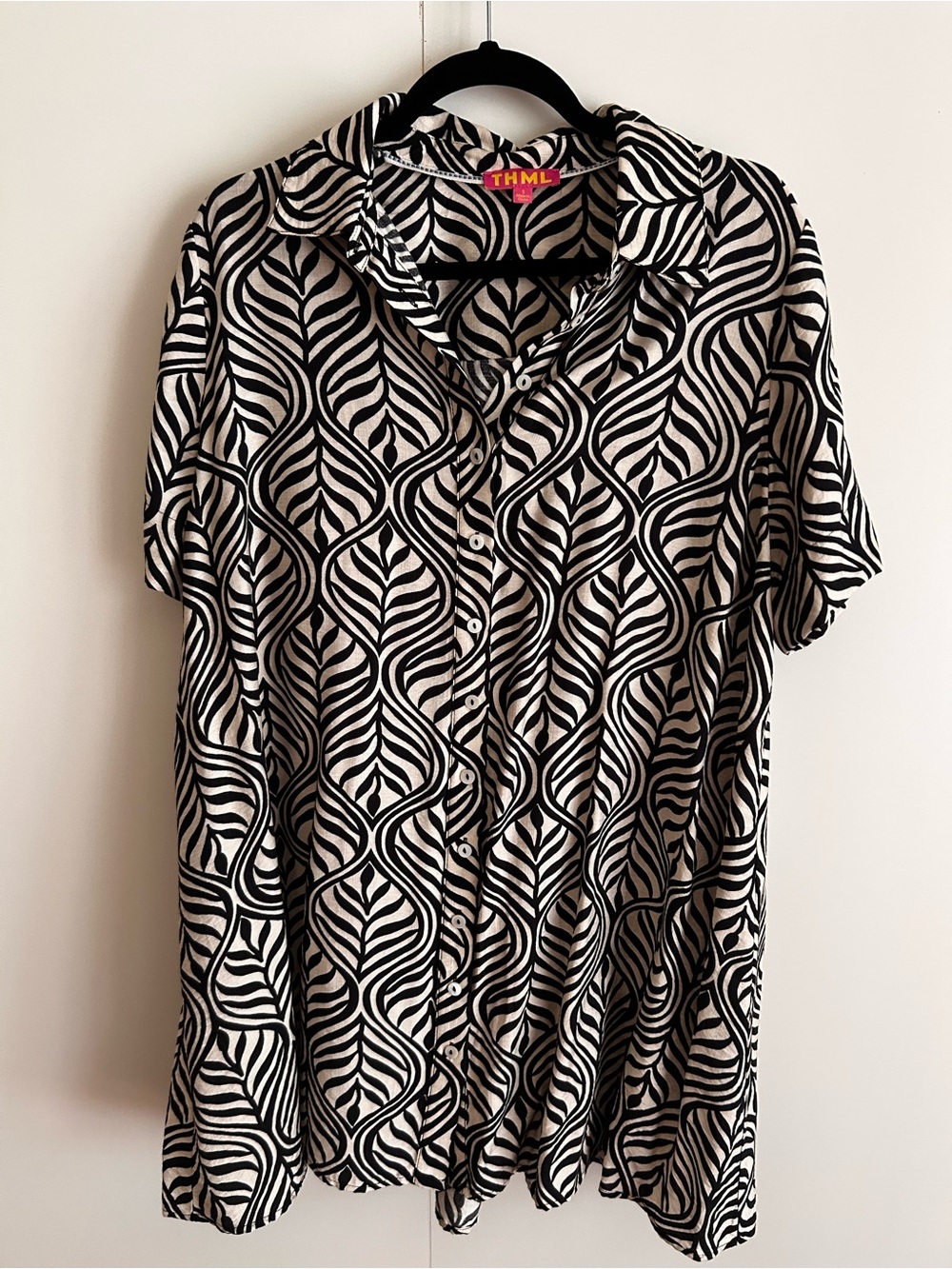 THML Black & Cream Abstract Leaf Button-Up Dress